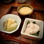 Kiharu No Gomasabaya - お通し3種（筍の酢味噌和え、鯛の白子、茶碗蒸し）