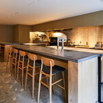 トトト - 内観ななめ