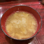 寿し処 春道 - タモギダケの味噌汁