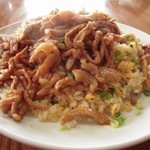 盛 - 細切り肉チャーハンのアップ