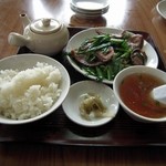 盛 - レバニラ定食