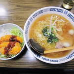 智路留 - Ｂランチ（ラーメン＋小海老フライ丼）