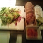 サラダとブルスケッタ