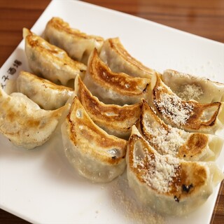 自慢の餃子が食べ放題！？
