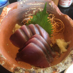 丸福 - カツオ刺身