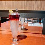 ダイニングダーツバーBee - 