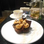 ル・ショコラ・アラン・デュカス - 心斎橋店限定デザート PARIS-OSAKA PRALINE NOISETTE ET GRUE DE CACAO