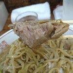 ラーメン二郎 - ｻｸｯﾄ切れて旨いのなんのって！