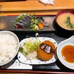 Rakuya - カツオのたたき定食