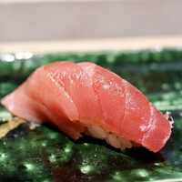 鮨 権左衛門 - やま幸 本まぐろ中トロ