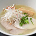 らーめんぶん治 - 料理写真:塩らーめん