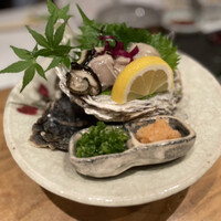 本等鮨 海馬 本店 - 岩牡蠣