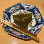 銀座 しのはら - 桜の葉　葛まんじゅう