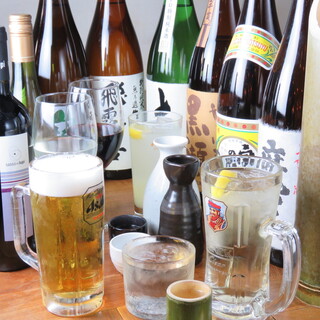 We also offer seasonal creative drinks and reasonably priced Japanese sake.