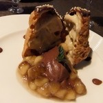 Ripaille - デザートのシュークリーム（チョコとバナナ）