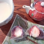 腰掛庵 - 甘酒♥１５０円♪苺わらび２３０円♪