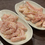 炭火焼肉ホルモン うらら - 