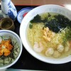 波光食堂 - 料理写真:磯ラーメン＋ミニ生うに丼　2150円