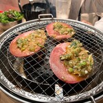 Yakiniku Horumon Hiroya - 