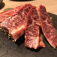 近江うし 焼肉 にくTATSU 青山本店 - 