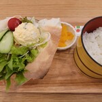 ハンバーグ・フレンチトースト はひふ - 