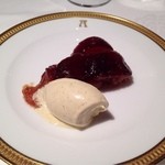 アピシウス - タルトタタンとバニラアイス