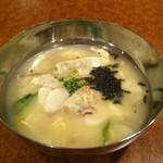 焼肉百済 - 韓国もちと餃子が入ったお汁、食べれば皆はまるこの味　マンヅクック