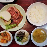 Richouen - 定食 和牛切り落とし(1430円)