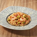 Tomato cream pasta with plump shrimp and avocado