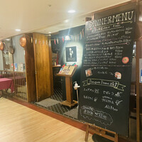 マヌエル タスカ ド ターリョ 丸の内店 - 外観