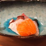うみからそらへ - お刺身は サーモン  生タコ  ヒラマサ