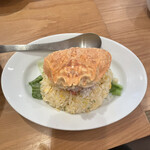 中華飯店 キンサン - こぼれ蟹レタス炒飯