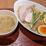 麺 ヒキュウ 六甲道店 - 