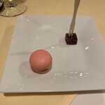 日光金谷ホテル - ミニャルディーズ　マカロンとパートドフリュイ