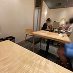 Unagi Yondaime Kikukawa - 奥のテーブル席