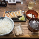 肉汁餃子のダンダダン - 