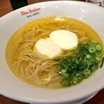 黄金の塩らぁ麺 ドゥエイタリアン - らぁ麺フロマージュ(980円)