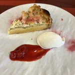 BISTROT REGAL - ルバーブのタルト