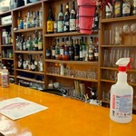 BLOCK HOUSE 水曜カレー - カウンター席