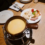 チーズ料理レストラン VOLENTE-048 - スイス産チーズフォンデュ2人前