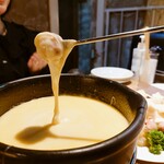 チーズ料理レストラン VOLENTE-048 - スイス産チーズフォンデュ