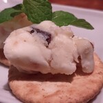 Bar Lasile  - 手作りレーズンバター！ぜひ食べてみて