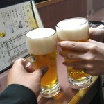 大衆酒場 まるちゃん - 生ビールで　(^O^)／C□☆□D＼(^_^ ) カンパーイ！