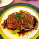 石蕗 - 牛ロース肉の網焼きステーキ