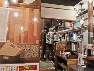 やきとり平助 - 店内