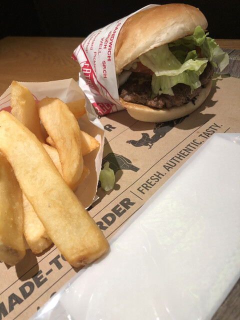 ファットバーガー (FATBURGER) - 渋谷/ハンバーガー | 食べログ