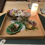 和の食 樹翠 - 八寸　ホタルイカのユッケ　なまこ酢　アイナメ梅焼　衣被　棒寿司