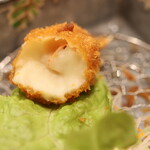 にぎり鮨 一五〇 - 蟹ツメクリームコロッケ