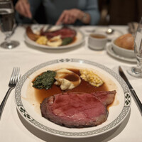 ロウリーズ・ザ・プライムリブ 恵比寿ガーデンプレイス店 - 