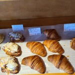 Boulangerie coco de chou chou - 陳列棚です。